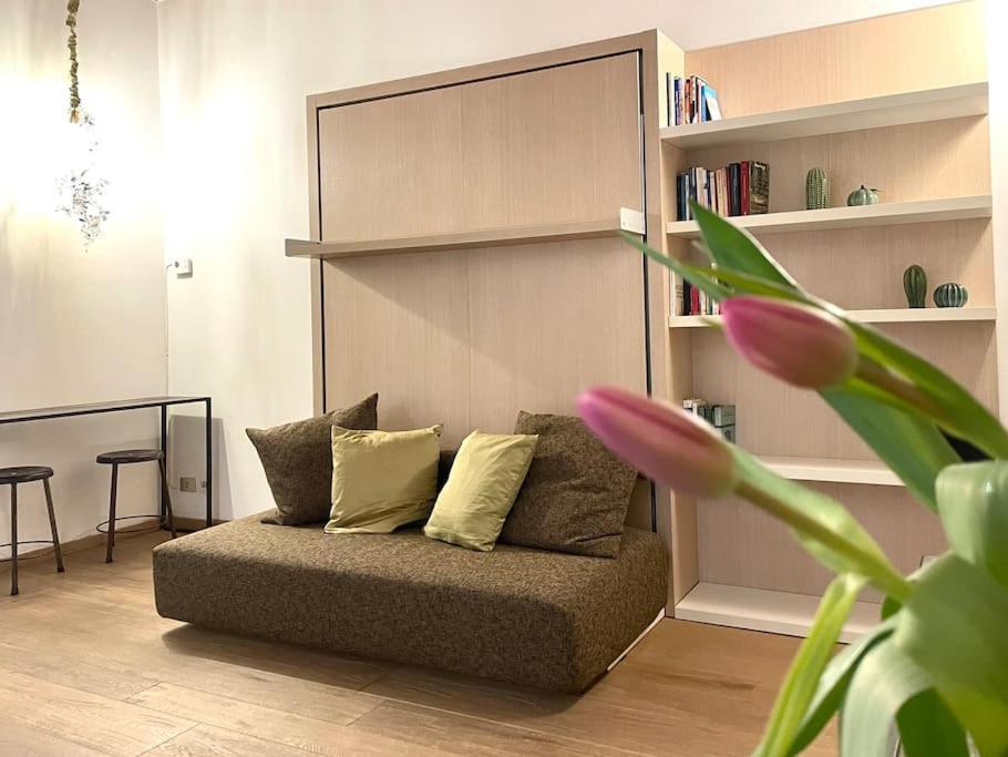 Design Studio Centro Storico Apartment Milan Exterior photo